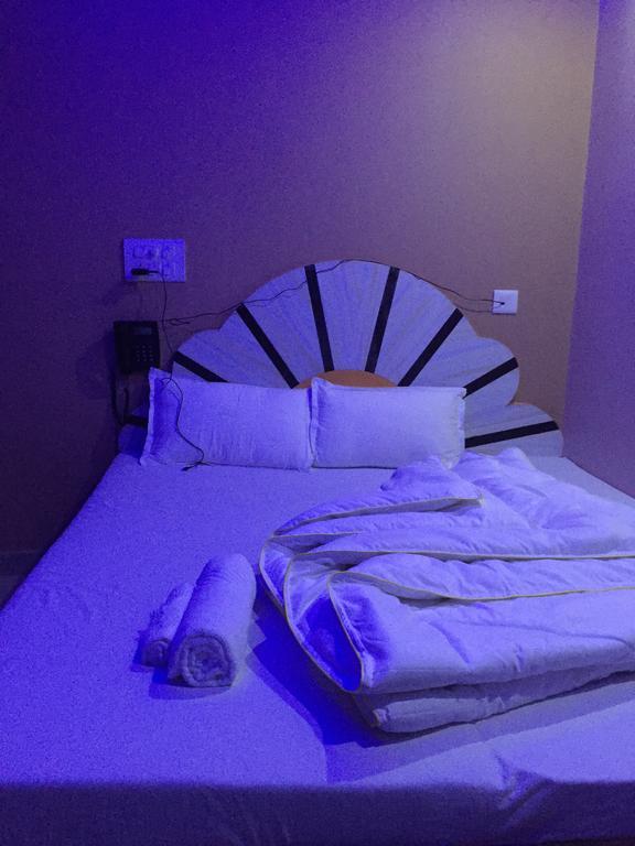 Oyo 75627 New Ankit Guest House Varanasi Exterior photo